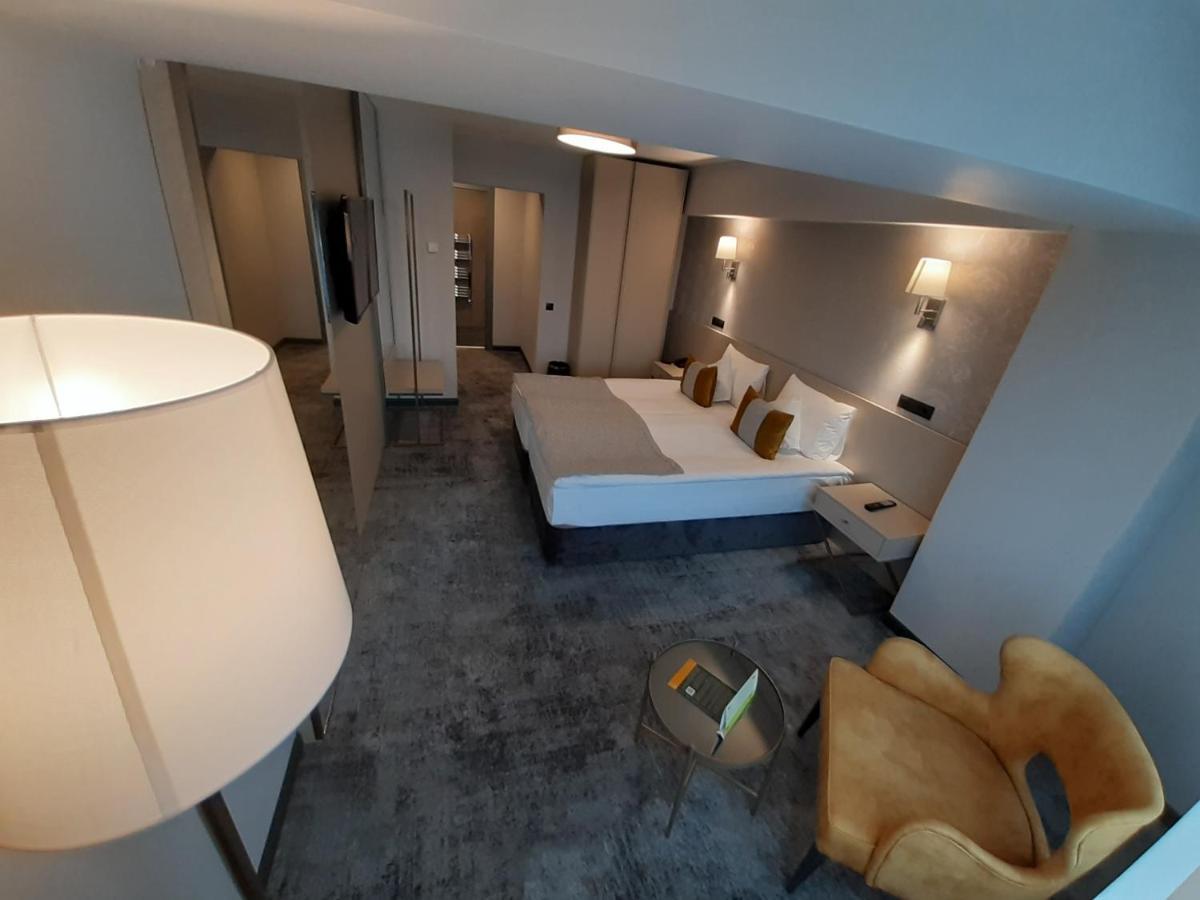 Univers Hotel