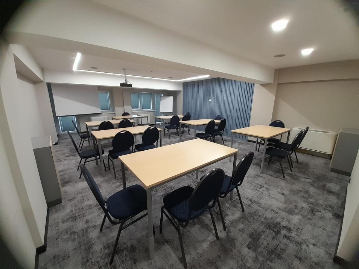 Univers 4* Cluj-Napoca