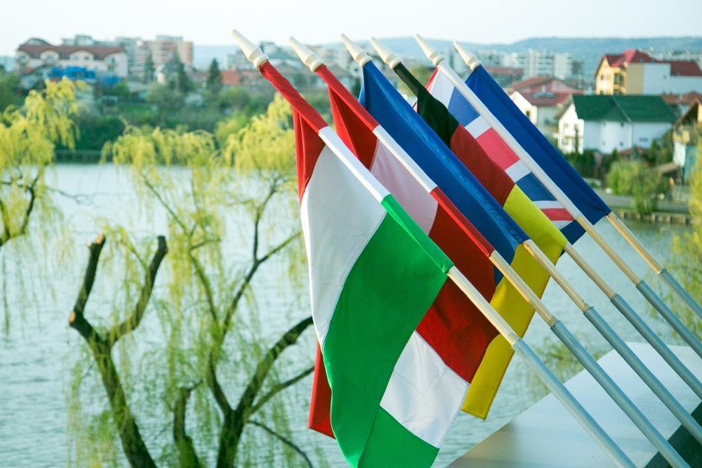 Univers 4* Cluj-Napoca